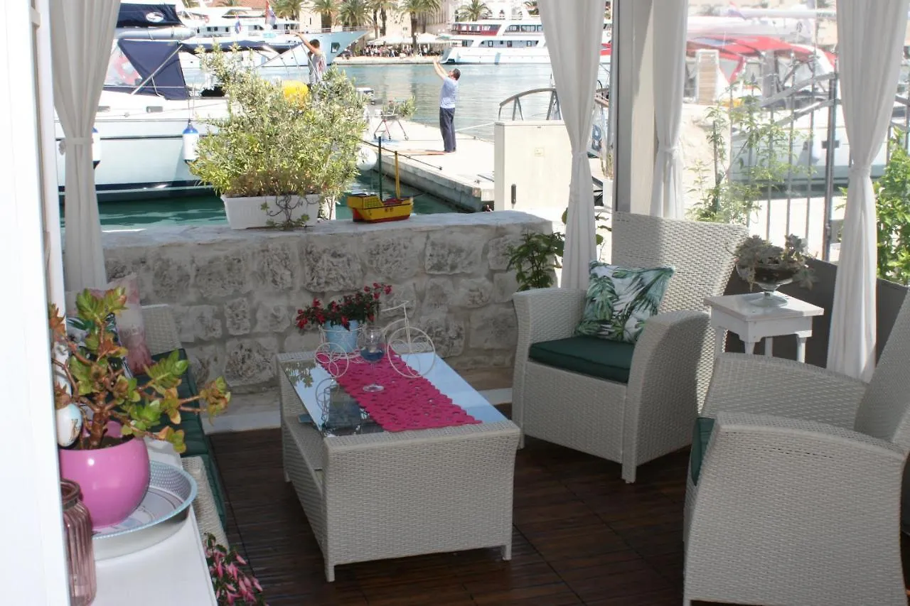 Apartmán Studio Tironi 2 -Sonja Trogir